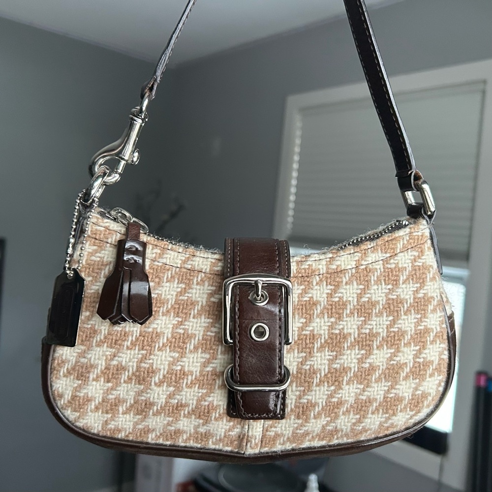 Vintage Coach Wool Houndstooth Khaki/Brown Buckle Demi Shoulder Bag 8J93